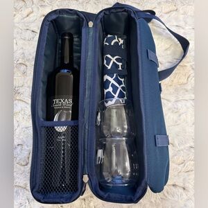Picnic at Ascot Blue & White Wine & Wine Glasses Carrier
